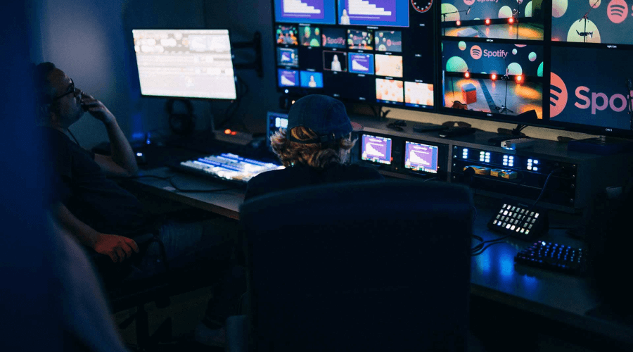 2 men working in a studio